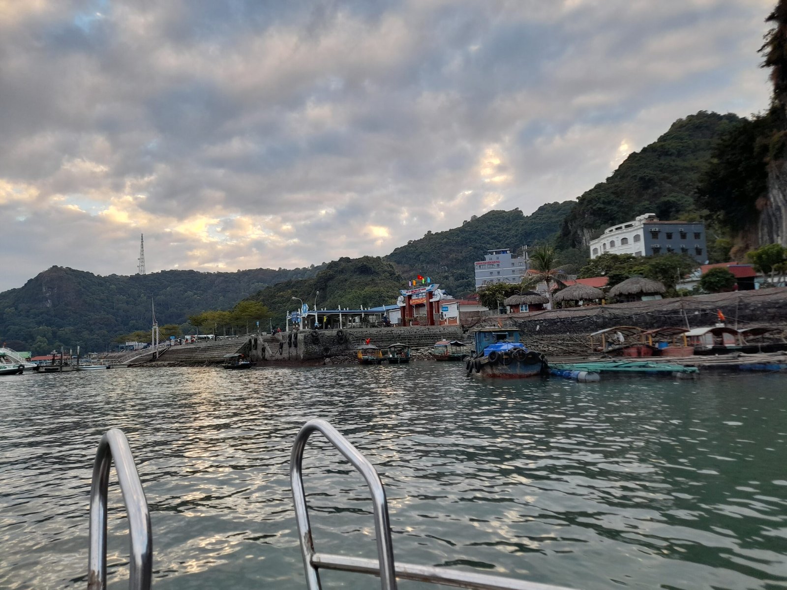 Cat Ba Island